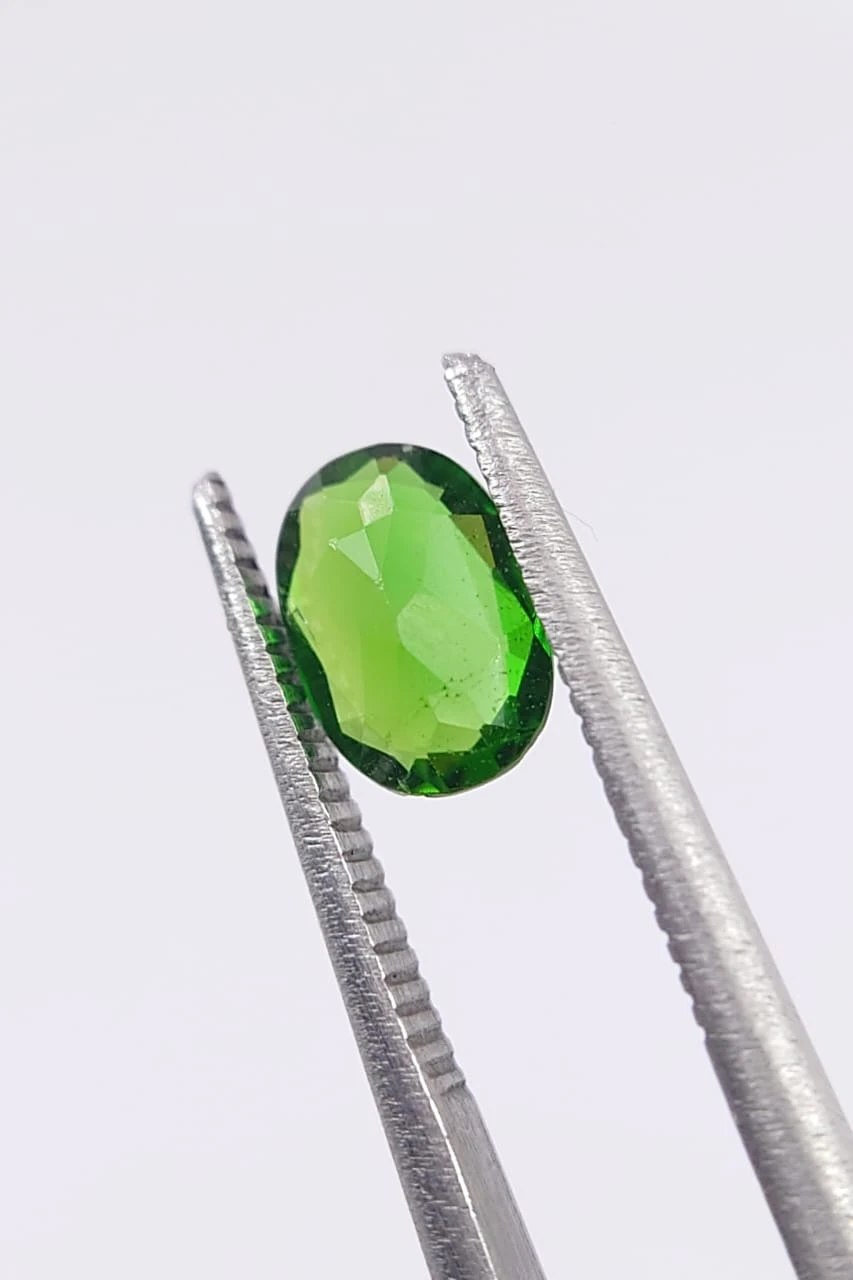 0.69ct Natural Green Chrome Diopside Oval Cut Loose Gemstone From Pakistan — view 5